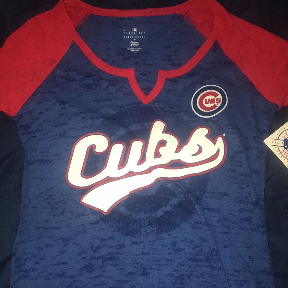 Short sleeve cubs shirt NWT